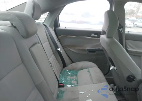 2008 Volvo S40 2.4I z USA, uszkodzony, nr VIN YV1MS382482367898